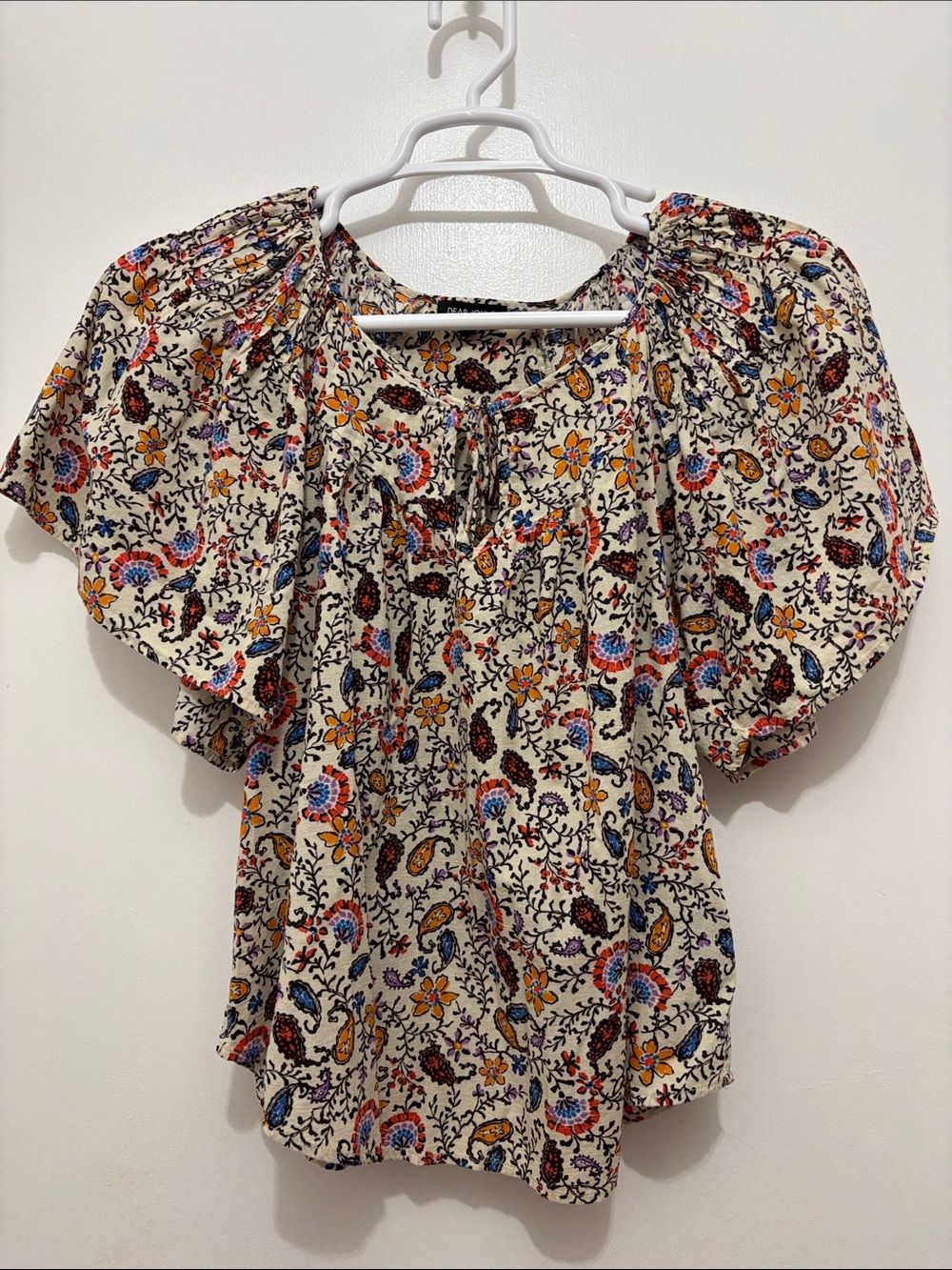 DEAR JOHN Boho Floral Puff-Sleeve Women’s Top in Cream     sz M